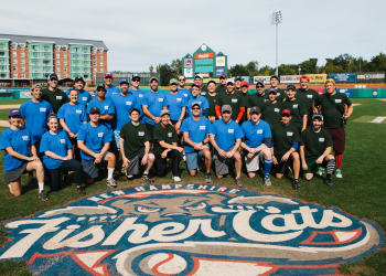 Softball Game 1 (B0150687xE9CA8)