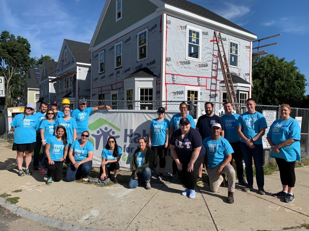 BSL Crew - Habitat for Humanity (B0483756xE9CA8) BSL Crew Habitat for Humanity (B0483756xE9CA8)